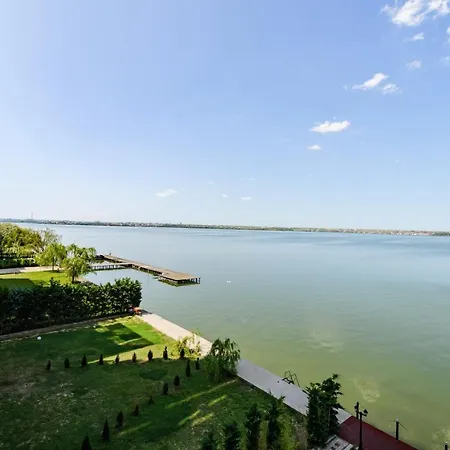 Azure Royal Apartman Mamaia