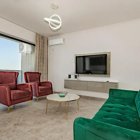 Azure Royal Apartman
